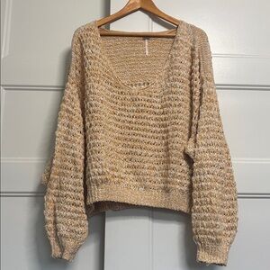Free People Coconut cropped sweater size Medium